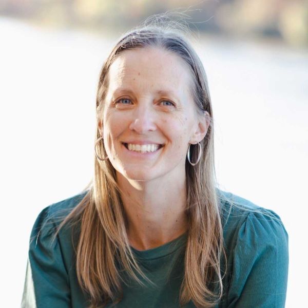 dawn watts headshot square 600x600